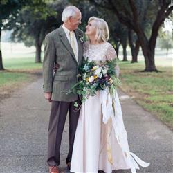 old bride and groom- فرزند ناتنی بزرگ‌سال: مشکلات و راه‌حل‌ها