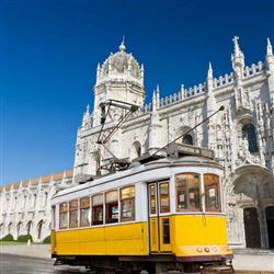 lisbon tram- لیسبون، ترام 28 ، فوتبال