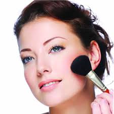 make up- خانم های شاغل! آیا می دانید در محل کار چگونه آرایش کنید و لباس بپوشید؟